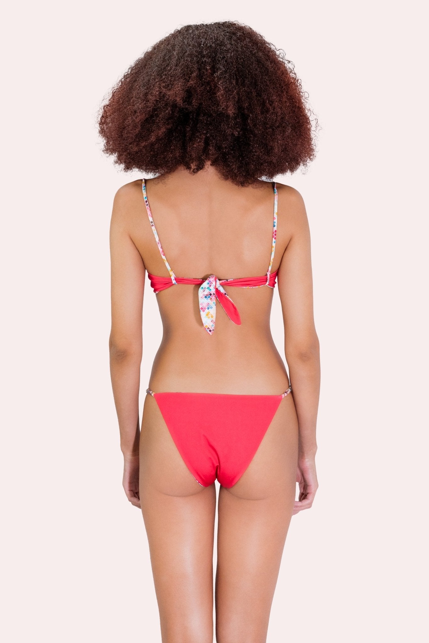 Maui Fragola - Bikini - Sinuose